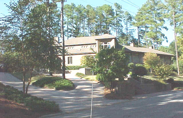 buzzlloydres.jpg (93044 bytes)
